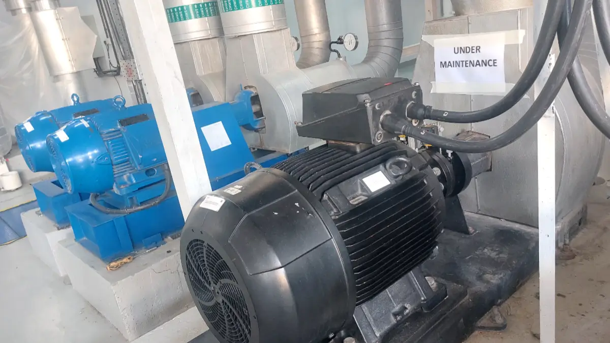 Pump and motor laser alignment during industrial maintenance